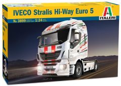 ITA3899 - Camion 4x2 solo IVECO Stralis 560 Hi-way 2013 en kit à peindre et à assembler peintures et colle non incluses