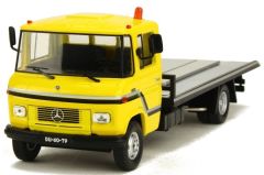 IXOCLC209 - Camion de dépannage MERCEDES BENZ L608D plateau porte voiture couleur jaune