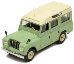 IXOCLC329N - Voiture 4x4 LAND ROVER Série II 109 Station Wagon de 1958 de couleur vert