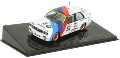 IXOGTM131 - Voiture de courses Grand Prix ETCC de 1988 BMW M3 E30 n°52 équipage J.Laffite-W.Vogt
