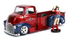 JAD253255010 - Voiture pick-up CHEVROLET Chevy de 1952 du personnage de DC Comics Wonder Woman figurine incluse