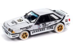 JLCT014-3A_BLANC - Voiture sous blister de la série COLLECTOR TINS 2024 - FORD Mustang GT - Sallen General Tire #19 1988 jantes blanches