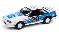 JLCT014-3B - Voiture sous blister de la série COLLECTOR TINS 2024 - FORD Mustang GT - Saleen General Tire #29 de 1988 coleur bleu et blanche
