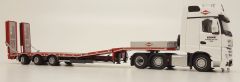 MAR9401129 - Ensemble camion + porte engin KUHN