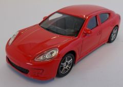 MDM53124J - Voiture berline sportive PORSCHE Panamera de couleur rouge