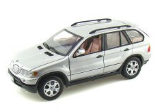 MMX73254SL - 4X4 argent BMW X5