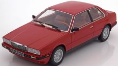 MNC107123501 - Voiture berline coupé sportive MASERATI bi-turbo de 1982 couleur rouge