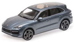 MNC155066071 - Voiture 4x4 PORSCHE Cayenne Turbo S de 2017 de couleurs bleue métallisé