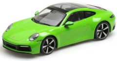 MNC155067324 - Voiture sportive PORSCHE 911 Carrera 4S de 2019 de couleur verte