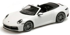 MNC155067330 - Voiture cabriolet sportif PORSCHE 911 Carrera 4 S de 2019 de couleur blanc