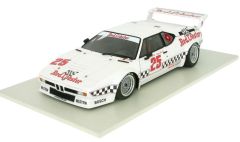 MNC180812925 - Voiture de courses BMW M1 Red Lobster Winner LA Times GP de 1981 équipage Cowart/Miller