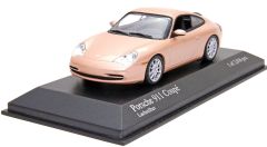 MNC400061025 - Voiture coupé sportive PORSCHE 911 de 2001 couleur rose
