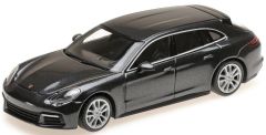 MNC410066112 - Voiture berline sportive PORSCHE Panamera Sport Turismo 4E hybride de 2017 de couleur grise sombre