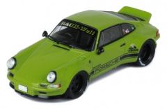IXOMOC309 - Voiture de couleur vert Olive - PORSCHE 911 RWB