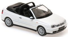 MXC940058330 - Voiture cabriolet VOLKSWAGEN Golf IV de 1998 de couleur blanche