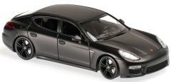 MXC940062370 - Voiture berline sportive de luxe Porsche Panamera Turbo de 2013 de couleur noire