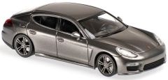 MXC940062371 - Voiture berline de luxe PORSCHE Panamera Turbo de 2013 de couleur grise foncée métallisée