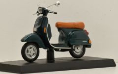 MAGMOT056 - 2 roues de 1999 couleur vert - VESPA 150PX