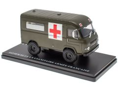 G111N053 - Véhicule ambulance de l'armée Française de 1968 - SAVIEM SG 2 E 4x4