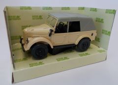 NAS353 - Voiture de L'armée soviètique GAZ-69A couleur crème bache fermée