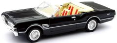 NEW48013M - Voiture cabriolet OLDSMOBILE 4-4-2 de 1966 couleur noir