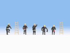 NOC15021 - 5 Pompiers avec 2 échelles