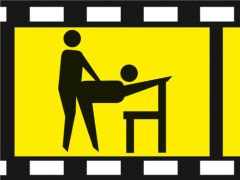 NOC15956 - Personnages scène d'amour sur une chaise