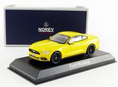 NOREV270554 - Voiture sportive FORD Mustang Fastback de 2015 couleur jaune