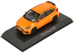 NOREV270566 - Voiture sportive FORD Focus RS de 2016 de couleur orange