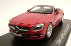 NOREV351340 - Voiture cabriolet MERCEDES SL 500 de 2012 couleur rouge possibilité de retirer la capote
