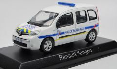 NOREV511324 - Voiture de la police Municipale RENAULT Kangoo de 2013 avec bandes réfléchissantes jaunes et noires