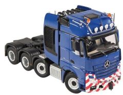 NZG932/21 - Camion 8x4 bleu MERCEDES Actros G SLT