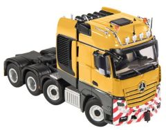 NZG932/60 - Camion 8x4 solo MERCEDES Actros Giga Space SLT couleur jaune