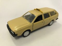 OCCON1011/06 - Occasion - TAXI  VOLKSWAGEN Passat GLS break avec éclats de peinture