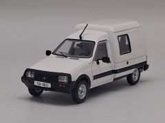 ODE177 - Voiture de couleur blanche - CITROEN C15