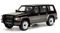 OT993 - Voiture de 1992 couleur grise - NISSAN Patrol GR Y60