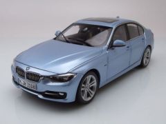 PAR97026 - Voiture berline  - BMW Série 3 2013 de couleur Bleu Ciel