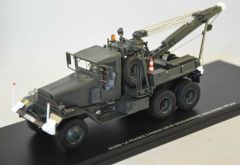PER720 - Camion grue WARD LA FRANCE de la Gendarmerie la grue est fixe modèle en résine