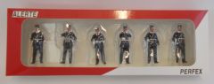 PER731 - Ensemble de 6 Gendarmes français de 1960 à 1970 édités à 500 pièces modèles en résine