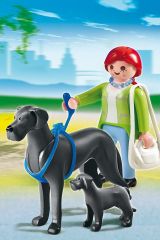PLAY5210 - Chien Dogue Allemand avec son chiot et son maître PLAYMOBIL - Contient : 6 Pièces