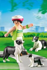 PLAY5213 - Famille de Borders Collies avec une jeune fille sur roller PLAYMOBIL - Contient : 11 Pièces