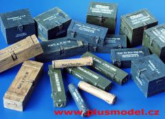 PLS027 - Ensemble de 18 caisses militaires allemandes WW II miniatures à peindre décalcomanies incluses