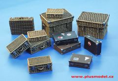 PLS113 - Ensemble de 12 bagages miniatures à peindre avec décalcomanies incluses