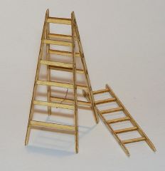 PLS397 - Set de 2 échelles miniatures en kit à assembler de hauteur 60 mm