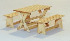 PLS414 - Ensemble avec 1 table et 2 bancs miniatures à assembler et à peindre pour diorama