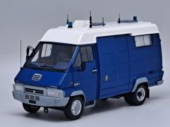 PER744 - Véhicule de la Gendarmerie - PC Transmission - Limité à 250 pièces - RENAULT B110