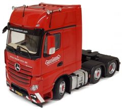 MAR1812-04/01 - Camion solo MERCEDES-BENZ Actros Gigaspace aux couleurs NOOTEBOOM