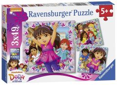 RAV09212 - 3 Puzzles de 49 Pièces du dessin animé DORA et ses amis Dimensions :  21 x 21 cm
