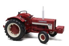 REP151 - Tracteur sans cabine International 824