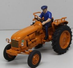 Tracteur RENAULT D35 accompagné d'une figurine